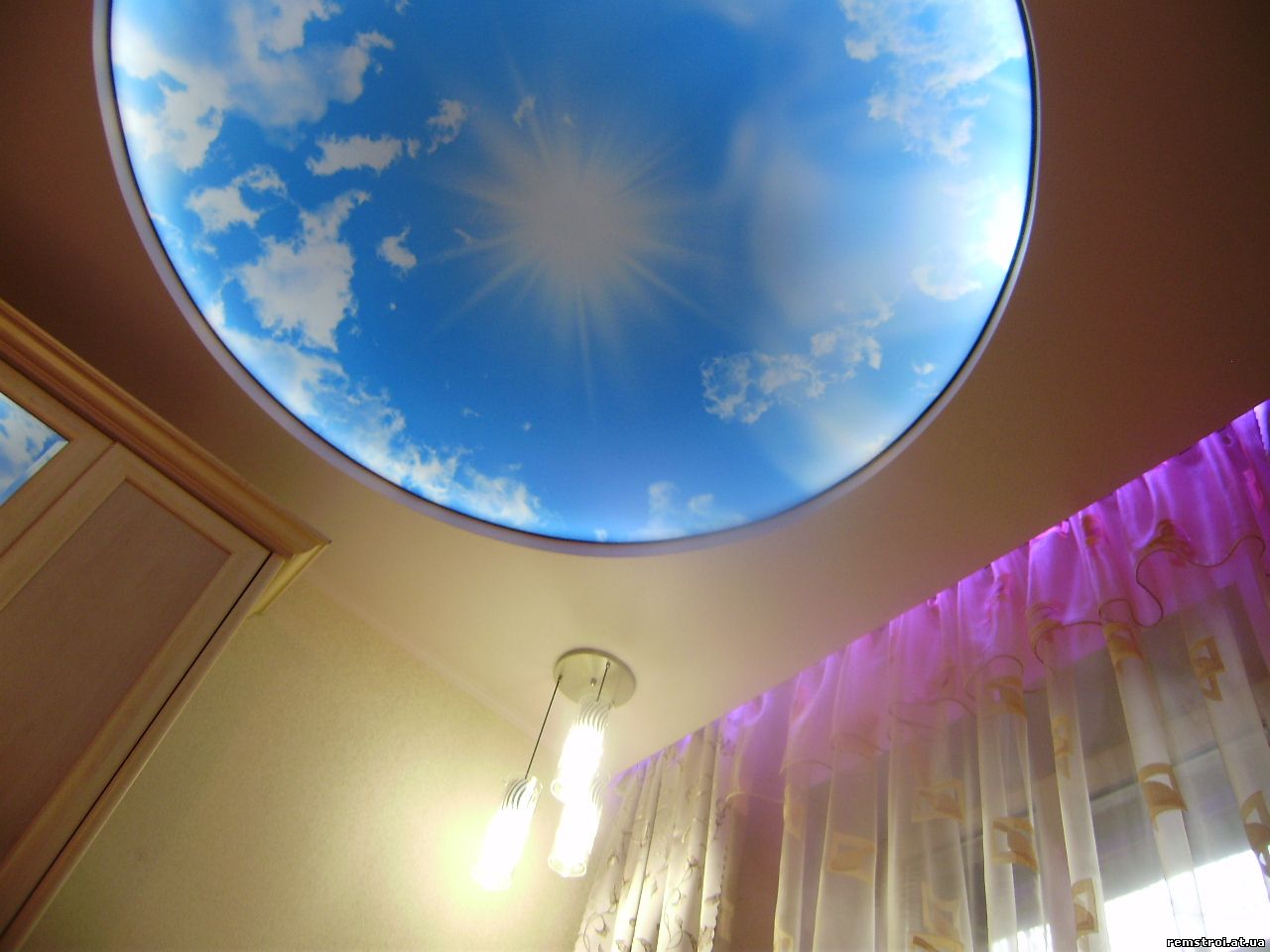 Потолок из гипсокартона круглый с натяжным потолком в нутри и подсветкой